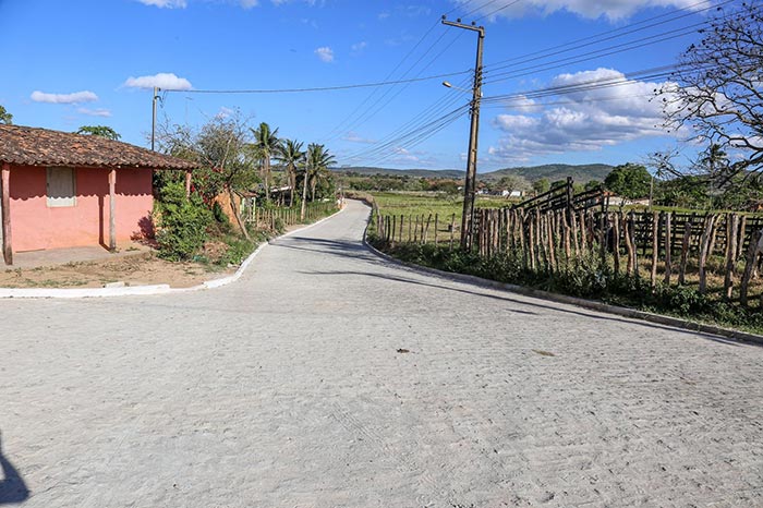 Prefeitura de Lagarto entrega primeira etapa do Calçamento no Povoado Rio Fundo