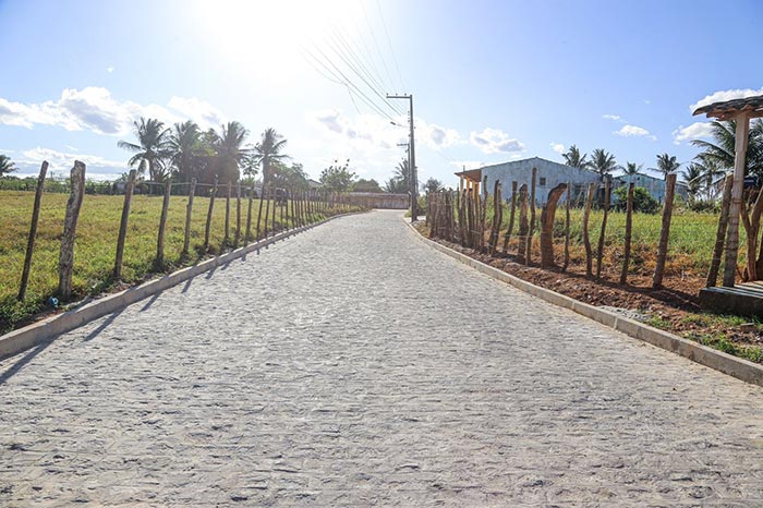 Prefeitura de Lagarto entrega primeira etapa do Calçamento no Povoado Rio Fundo