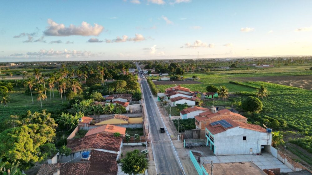 Prefeitura de Lagarto inaugura pavimentação asfáltica na Pista do Pau Grande