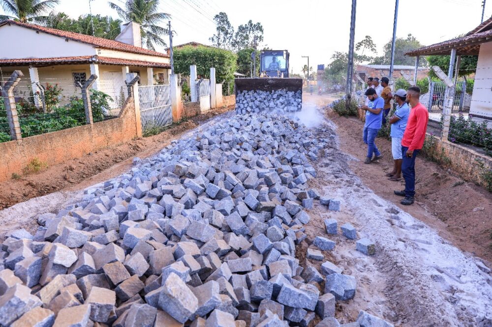 Prefeitura de Lagarto anuncia calçamento por paralelepípedo no Povoado Açu Velho