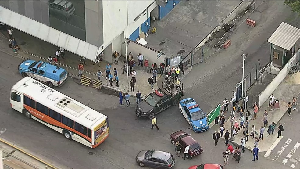 Sequestro: em estado crítico, baleado em ônibus é transferido de novo