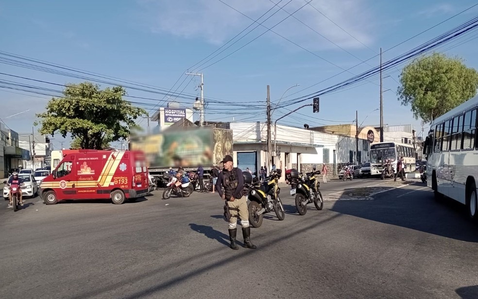 Motociclista morre após colidir com caminhão na Zona Norte de Aracaju