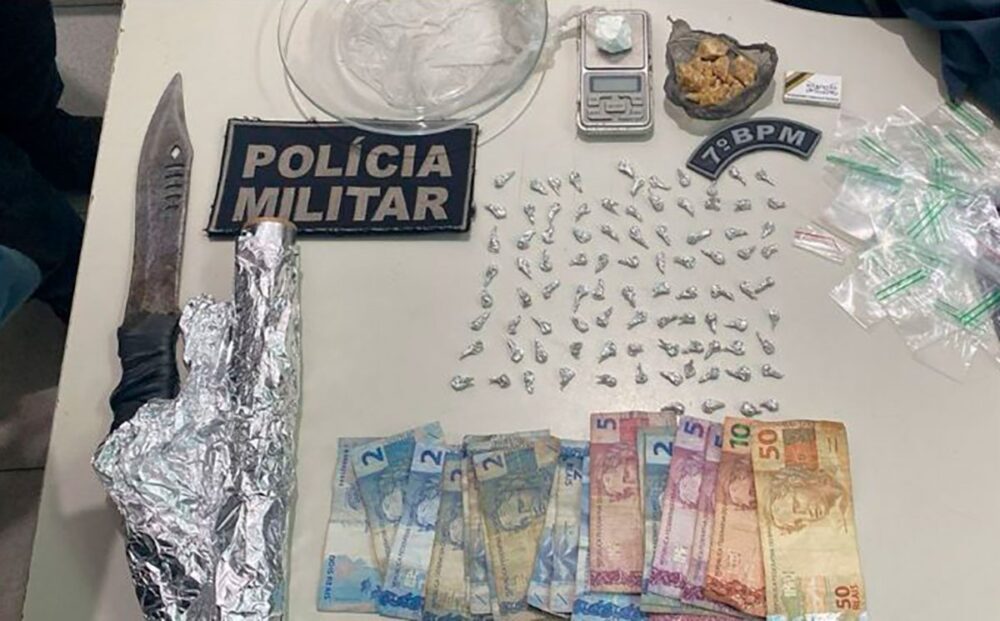 No intervalo de uma hora, duas pessoas são presas por tráfico de drogas no Loiola