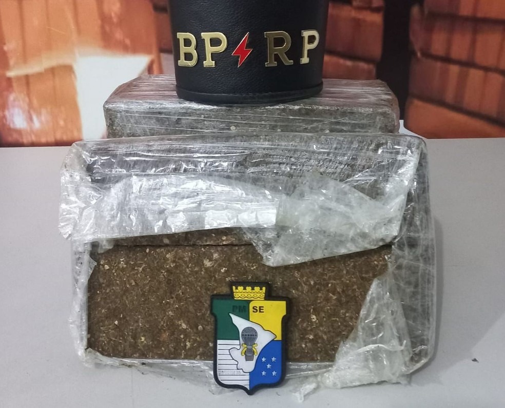 Polícia Militar apreende mais de 30 kg de drogas durante operações em Aracaju 2 Polícia Militar apreende mais de 30 kg de drogas durante operações em Aracaju