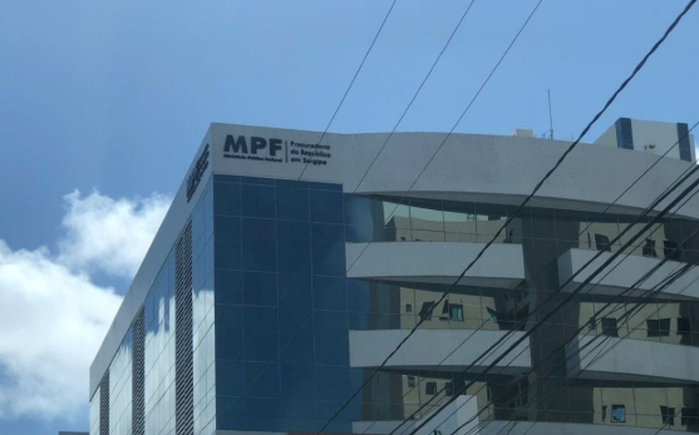 Após suspensão do tratamento de pacientes com doenças raras no HU em Lagarto, MPF realiza audiência 1 Após suspensão do tratamento de pacientes com doenças raras no HU em Lagarto, MPF realiza audiência