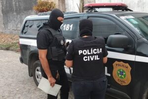 Mulher é presa em Aracaju suspeita de aplicar mais de 50 golpes com financiamentos de veículos