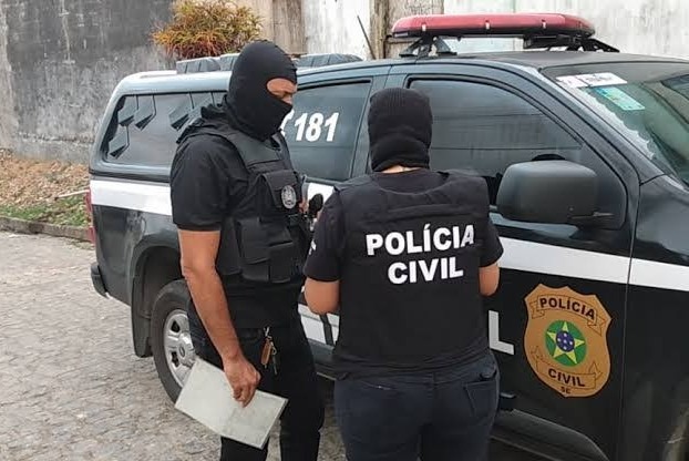 Mulher é presa em Aracaju suspeita de aplicar mais de 50 golpes com financiamentos de veículos