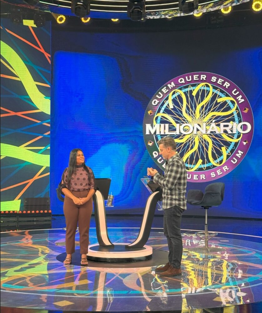 Sergipana Eliza Feitoza emociona no Domingão com Huck e leva R$ 500 mil no “Quem Quer Ser um Milionário”
