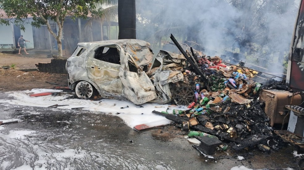 Acidente gravíssimo na SE-339 deixa um morto e dois feridos após colisão entre caminhão, carro e moto