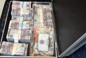 Suspeito de aplicar golpe com R$ 5 milhões em notas falsas em Sergipe é preso no DF