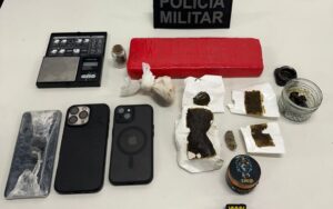 Casal é preso por tráfico de drogas em condomínio de luxo na Zona Sul de Aracaju