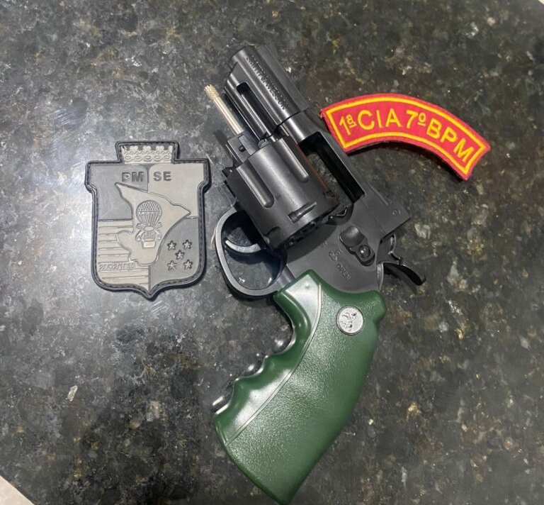 Polícia Militar apreende simulacro de arma de fogo após agressão e ameaça em Lagarto