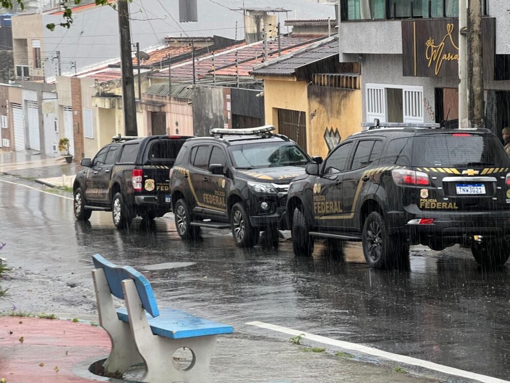 Operação da Polícia Federal contra tráfico de drogas e lavagem de dinheiro é realizada em Sergipe