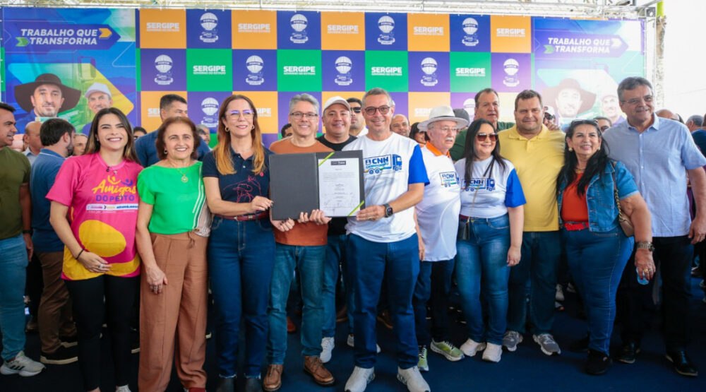Governador lança programa CNH Caminhoneiro e anuncia novos investimentos na saúde de Itabaiana