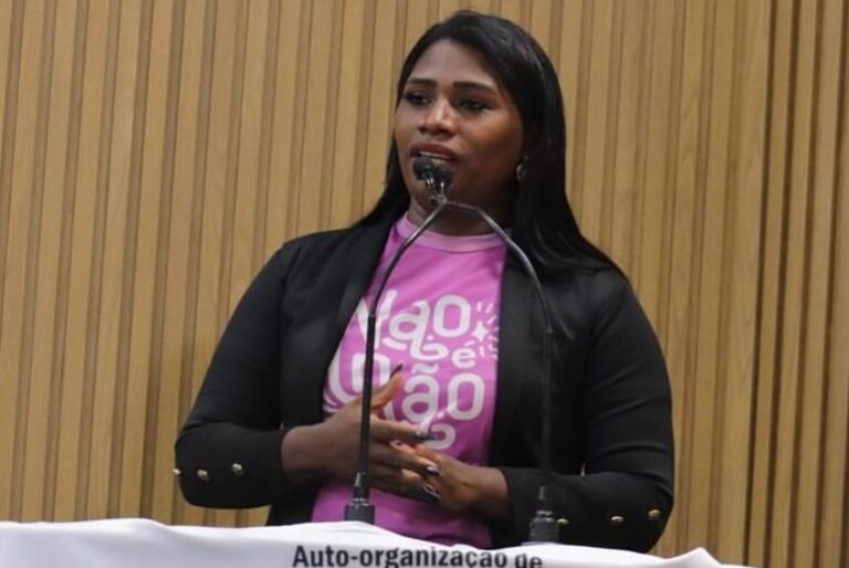 Ex-conselheira tutelar denuncia caso de transfobia na Câmara de Aracaju