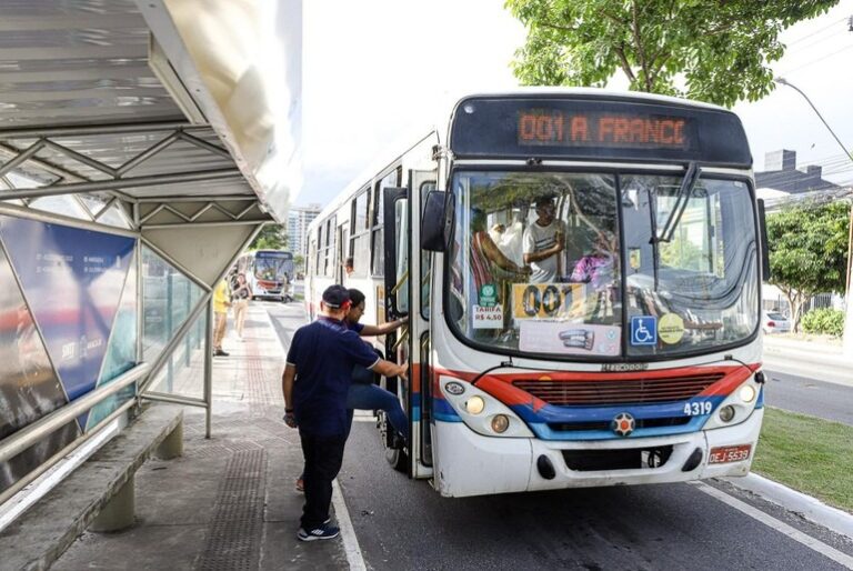 Ano-Novo em Aracaju contará com ônibus corujão e rotas especiais na madrugada