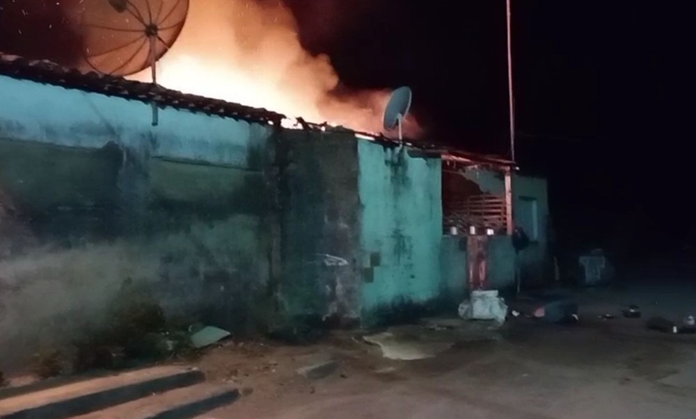 Homem que agrediu companheira e incendiou casa é preso em Moita Bonita