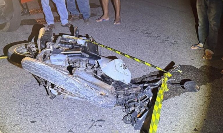 Colisão entre duas motocicletas deixa um morto e um ferido em Indiaroba