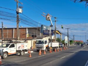 Colisão em poste deixa mais de 1700 domicílios sem energia na Zona Sul de Aracaju