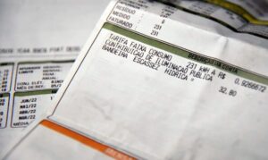 Aneel divulga calendário para anúncio de bandeiras tarifárias em 2026