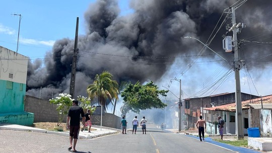 Incêndio na Zona Oeste de Aracaju atinge pátio do BPRv