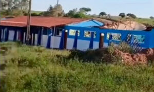 Parte de telhado de escola agrícola desaba no município de Propriá