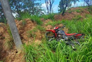 Colisão entre carro e motocicleta deixa homem morto na SE-245, em Riachuelo