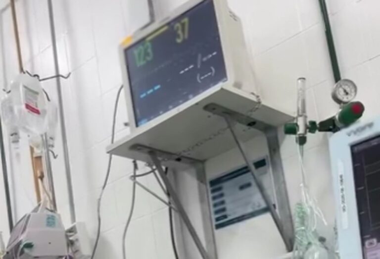 Mãe denuncia queda de aparelho médico sobre cabeça de bebê de 8 meses em hospital de Aracaju
