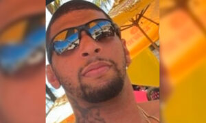 Tia de empresário morto na Farolândia é presa por envolvimento no crime