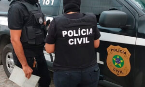 Mulher é morta a facadas em apartamento na Barra dos Coqueiros