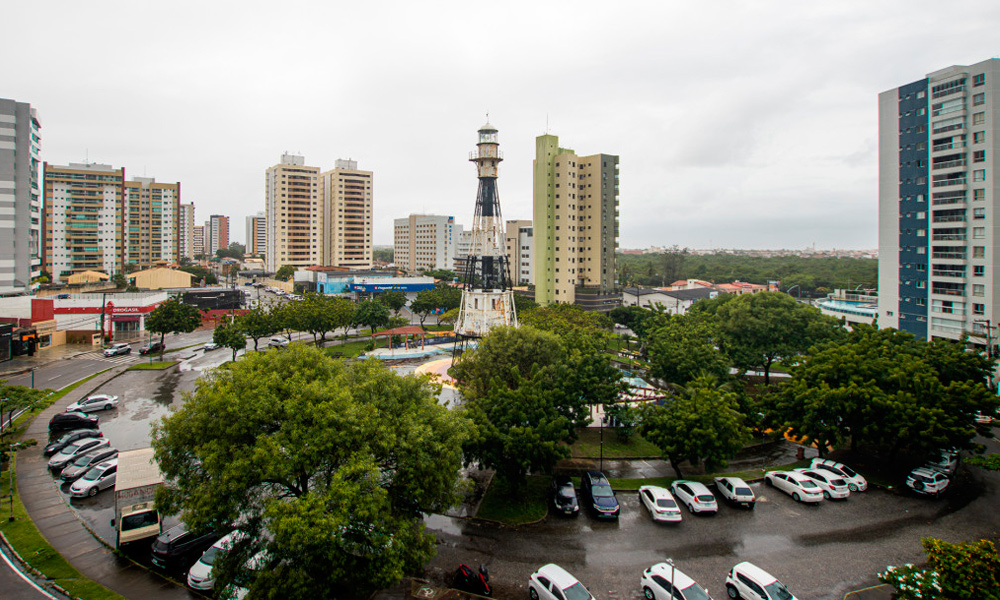 Semac emite aviso meteorológico para chuvas fracas a moderadas no estado