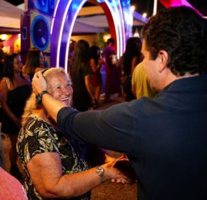 Turismo para idosos pode virar direito garantido em lei após avanço de projeto do deputado Gustinho Ribeiro