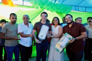 Pedrinhas recebe o maior investimento em iluminação pública da história através de recursos enviados por Gustinho Ribeiro