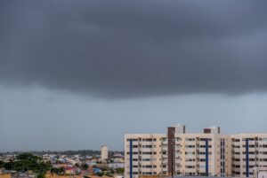Sergipe tem alerta para chuvas intensas até sábado; acumulados podem superar 50 mm