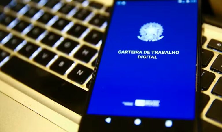 Plataforma digital oferta mais 400 vagas de emprego em Sergipe