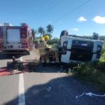 Homem morre após caminhão tombar na Rodovia SE-488 Indiaroba