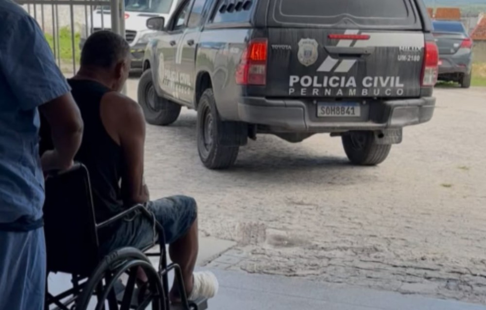 Homem investigado por estuprar a ex-mulher e matar o companheiro dela em PE é preso em hospital de Sergipe 1 Homem investigado por estuprar a ex-mulher e matar o companheiro dela em PE é preso em hospital de Sergipe