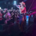 Cantora Liene Show relata importunação sexual durante apresentação em Sergipe