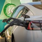 Câmara de Aracaju aprova projeto que regulamenta estações de recarga para veículos elétricos