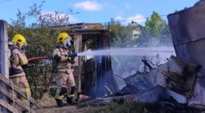 Incêndio atinge geladeiras armazenadas em imóvel de Nossa Senhora do Socorro