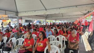 Professores da rede pública de Sergipe iniciam greve por tempo indeterminado