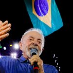 Lula consegue virada inédita e é reeleito para 4º mandato na Presidência